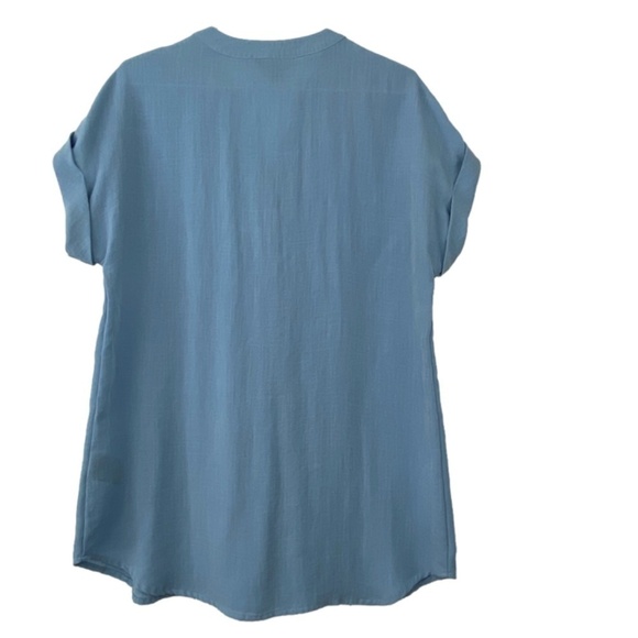 RAYCHEL Roy linen look v-neck tunic length short sleeve top in blue - Picture 2 of 7